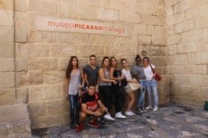 Visita a museo de Málaga para estudiantes extranjeros
